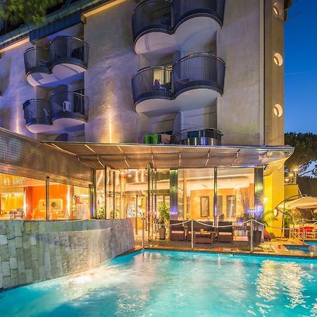 Park Hotel Lignano Sabbiadoro Kültér fotó