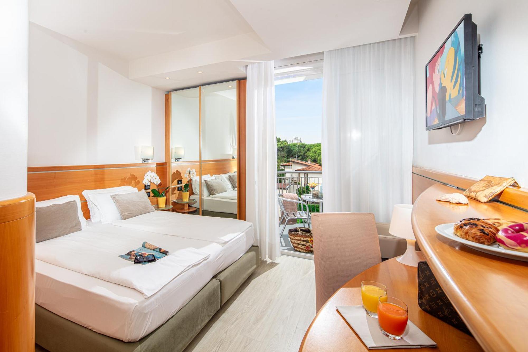 Park Hotel Lignano Sabbiadoro Kültér fotó