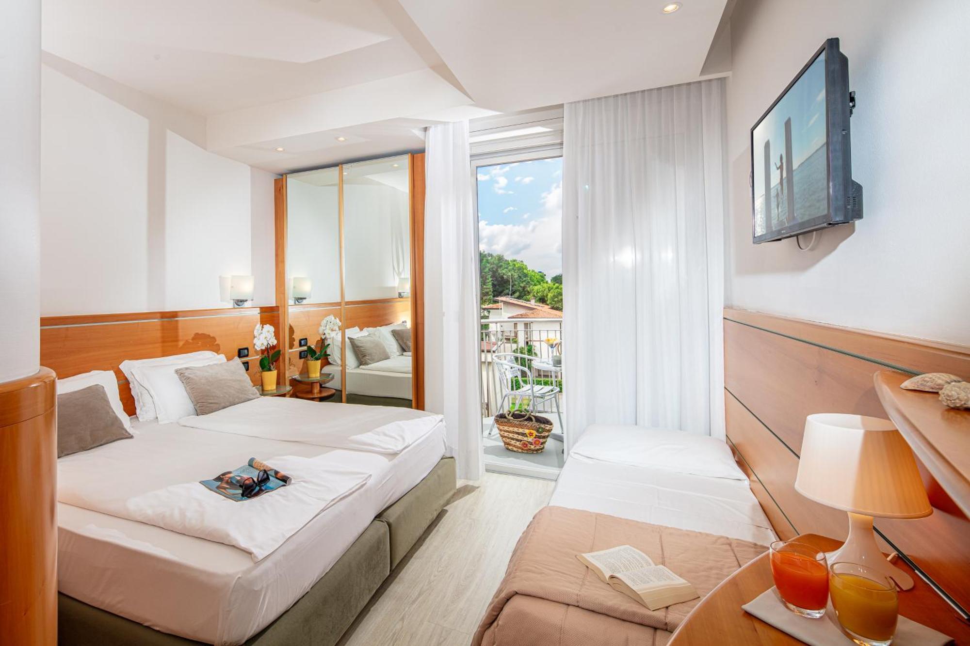 Park Hotel Lignano Sabbiadoro Kültér fotó