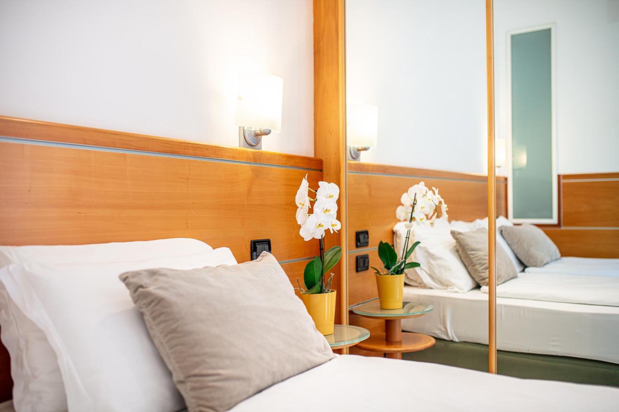Park Hotel Lignano Sabbiadoro Kültér fotó