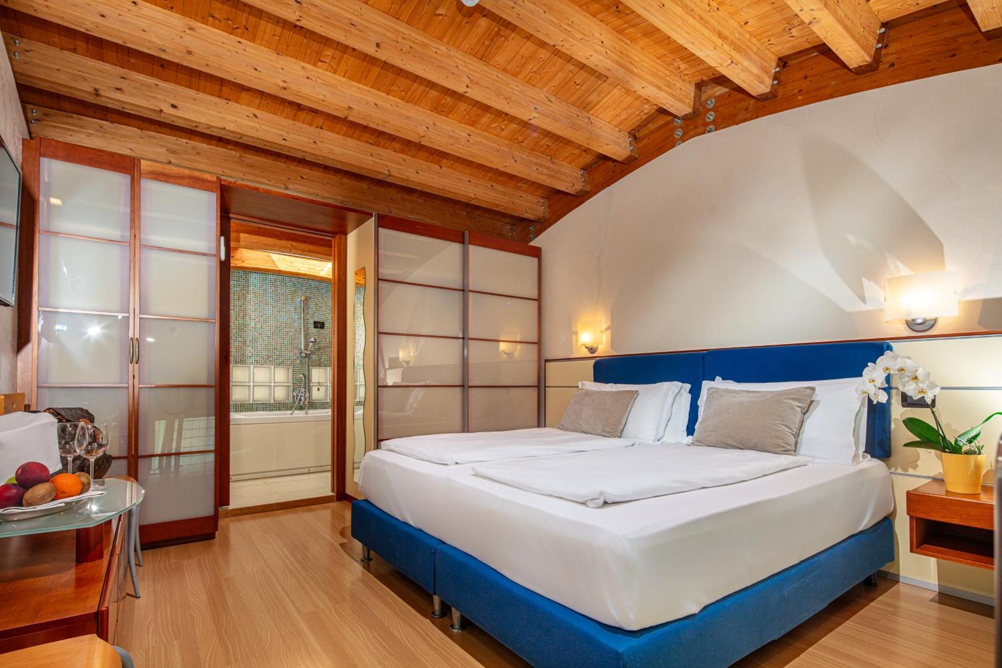 Park Hotel Lignano Sabbiadoro Kültér fotó